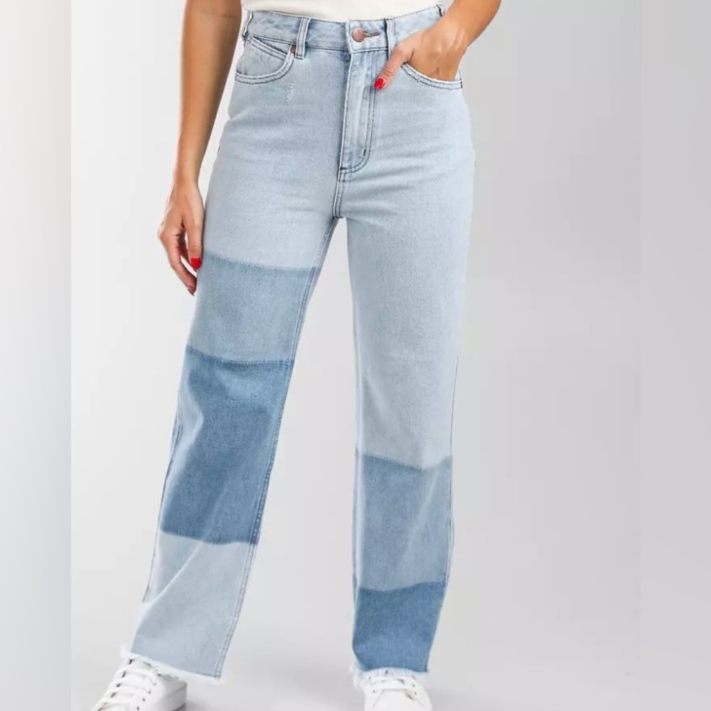 Billabong x Wrangler Patch It High Straight Jean size 25